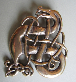 Medieval period Ireland Bronze viking Brooch bronze cloak pin